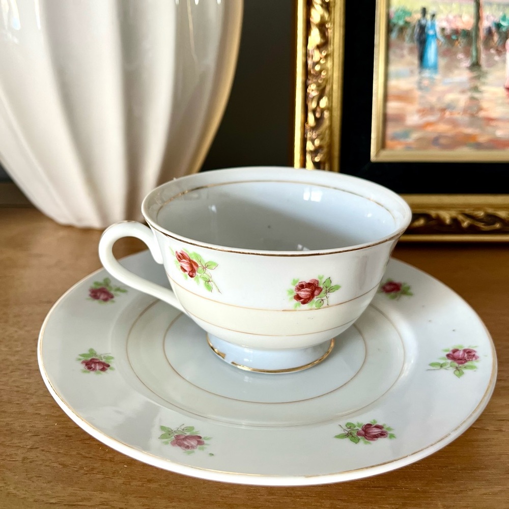 Berkshire China Bone China Teacup & Saucer Pink Floral w/Gold Trim